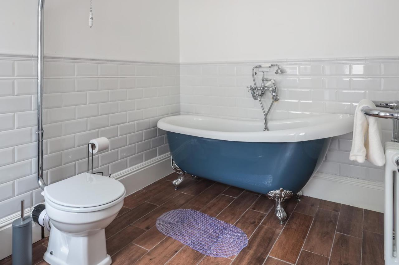 Spacious 4 Bed House In Birmingham, Suitable For Contractors Buitenkant foto