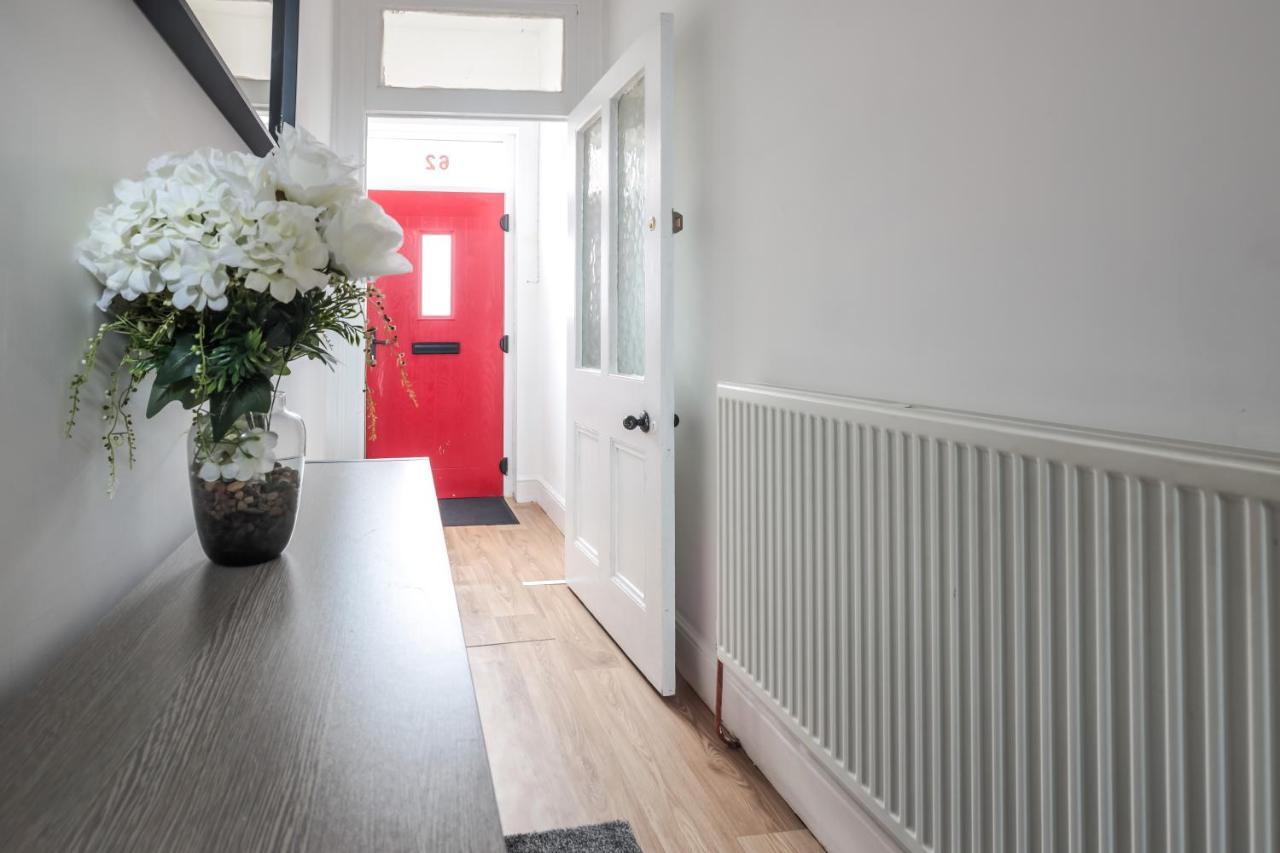Spacious 4 Bed House In Birmingham, Suitable For Contractors Buitenkant foto